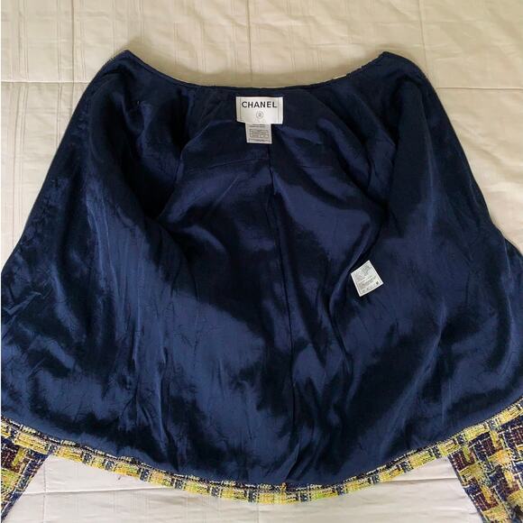 2004 Vintage Chanel Runway Yellow Multicolor Wool Jacket with Scarf and Brooch - Picture 7 of 16